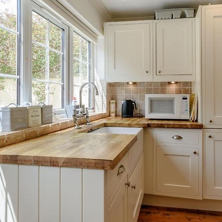 Snowdrop Cottage Wetherby Extérieur photo